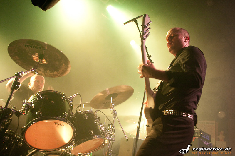 Amplifier (live in Hamburg, 2012)